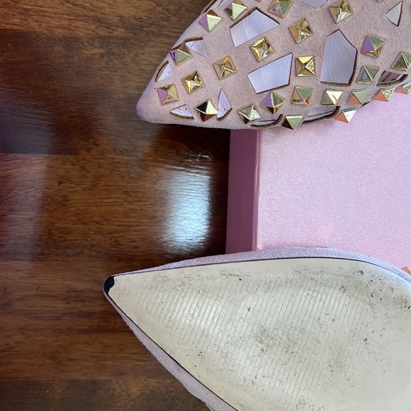 Vivorosa Milano soft pink, suade, with rose gold studs. - Picture 3 of 5
